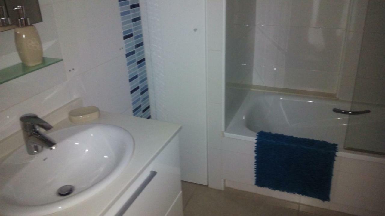 Apartacona-Playa Apartment Valencia Ngoại thất bức ảnh